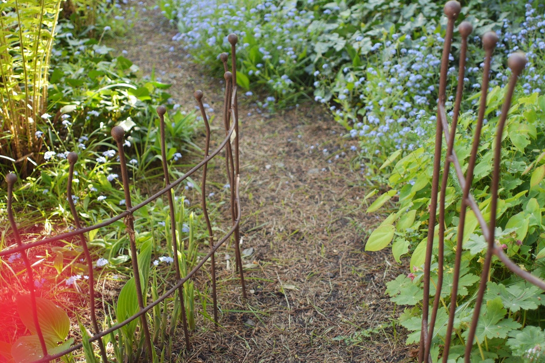 Naturzäunchen mit Kugeln Rost (NUR ABHOLUNG)