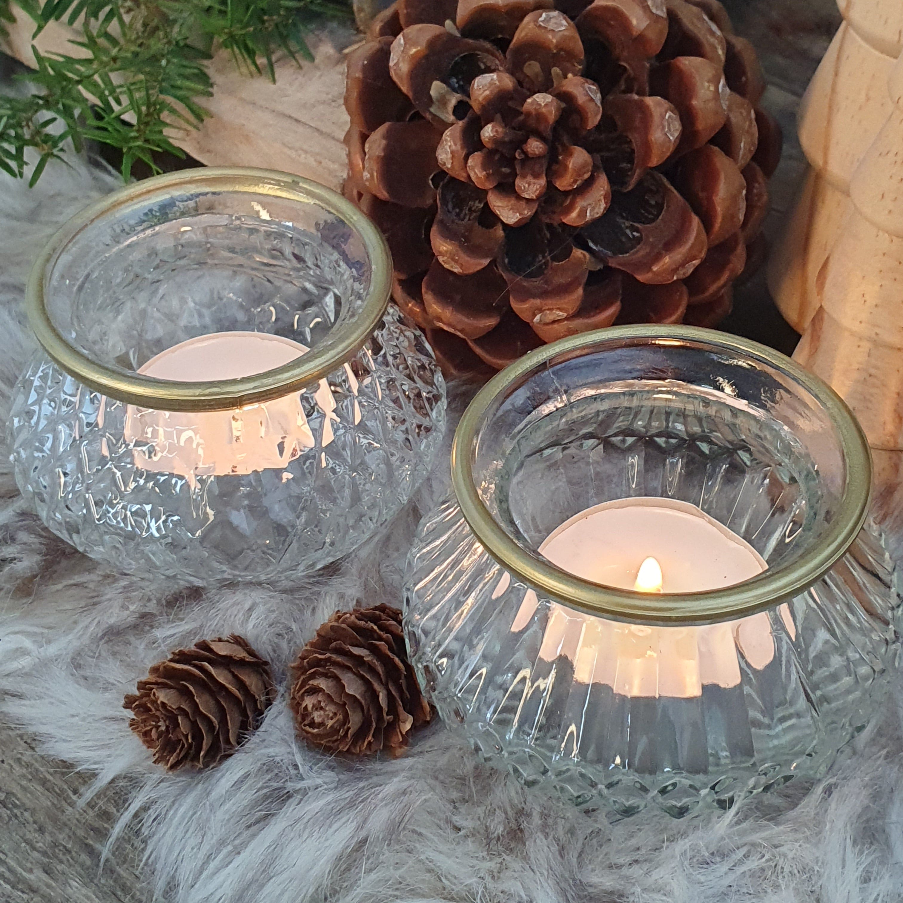 Teelichtglas mit Goldrand