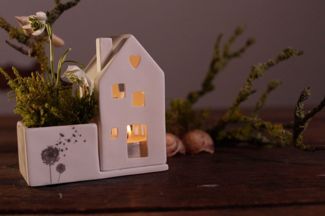 Lichthäuschen mit Garten