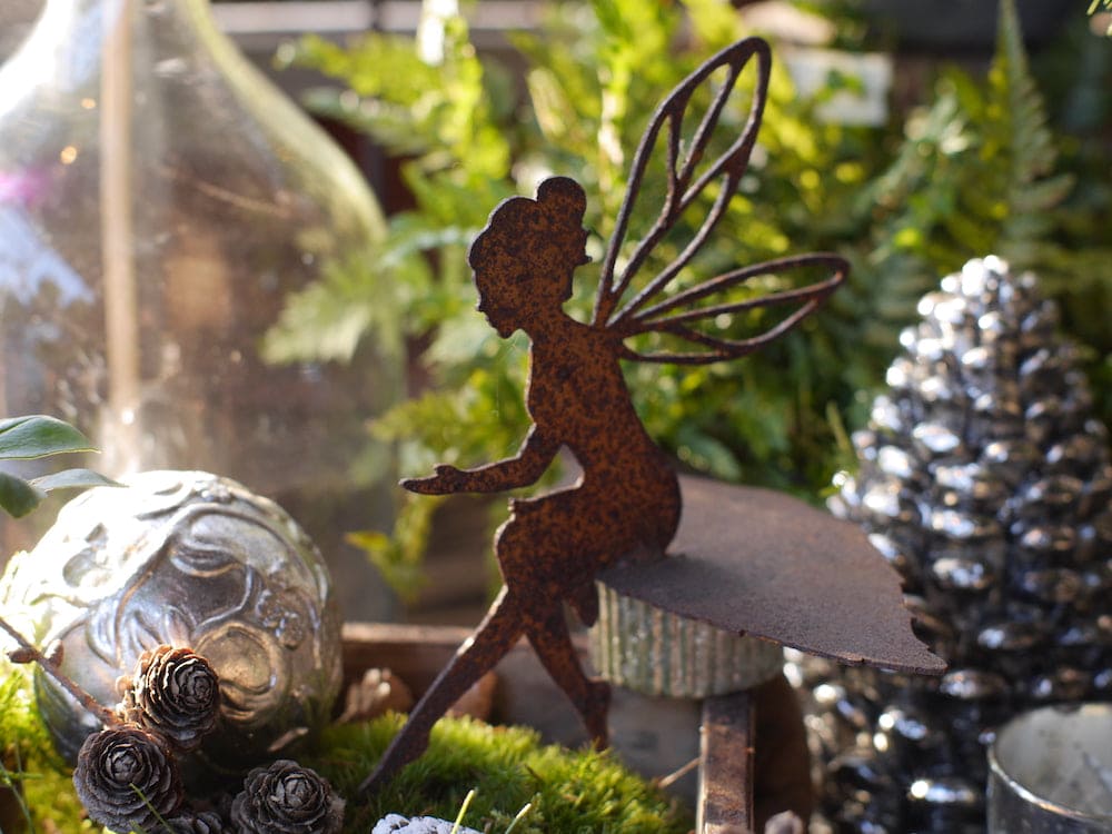Elfe auf Blatt